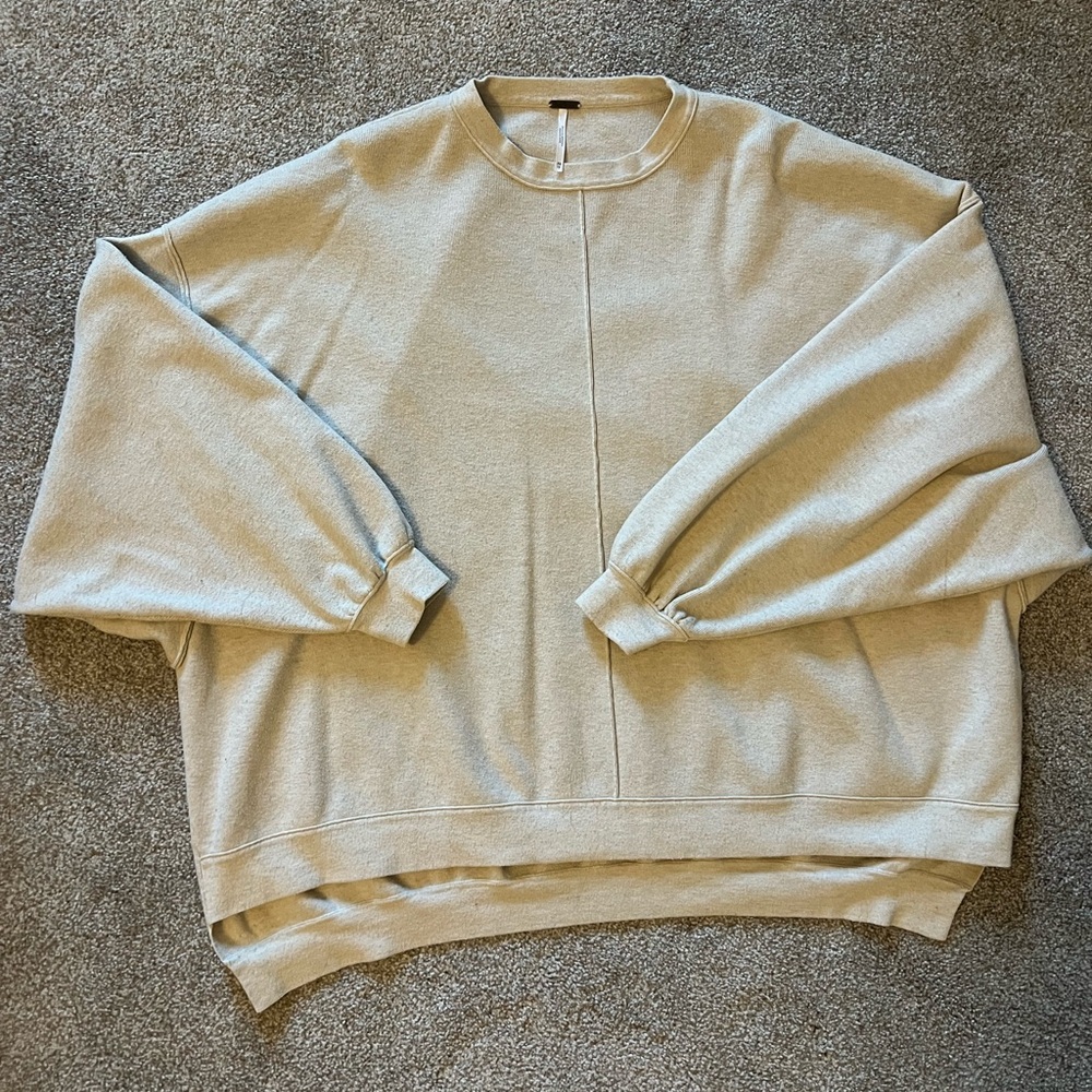 Free people sweater pullover sweatshirt!